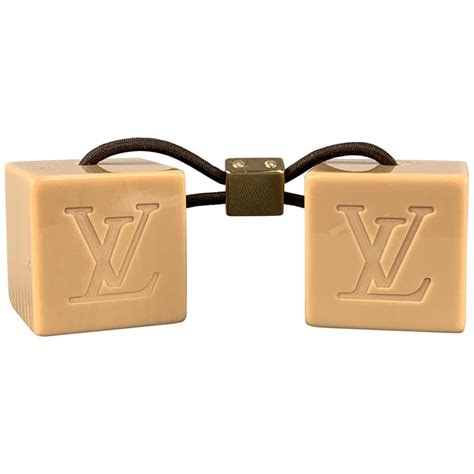 louis vuitton hair tie.